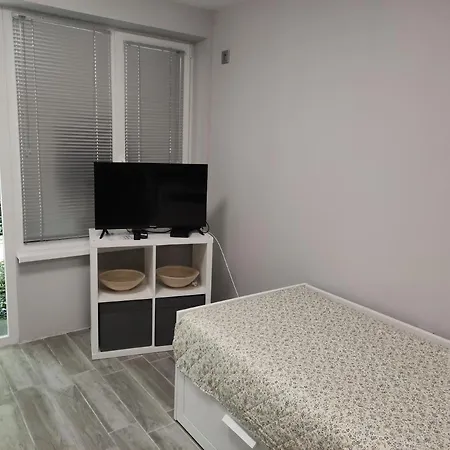 студио за в центъра на град бургас. Apartmán