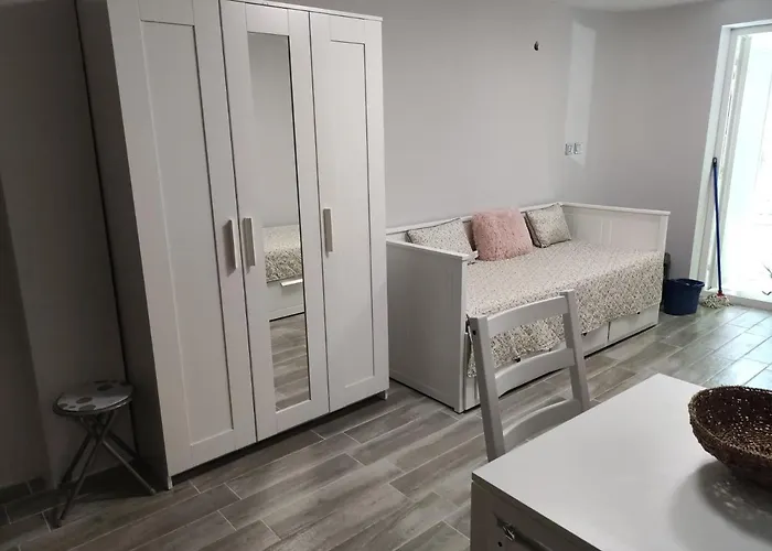 студио за в центъра на град бургас. Бургас